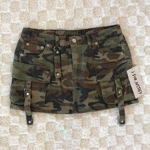 J For Justice NWOT Camouflage Cargo Mini Skirt